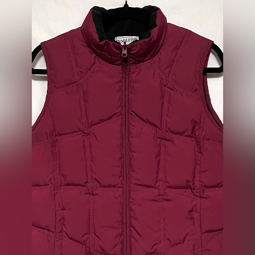 Pendleton Duck Down / Feather Puffer Vest Burgund… - image 3